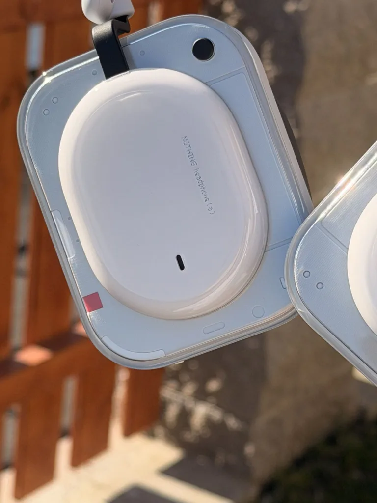 nothing headphone a bila