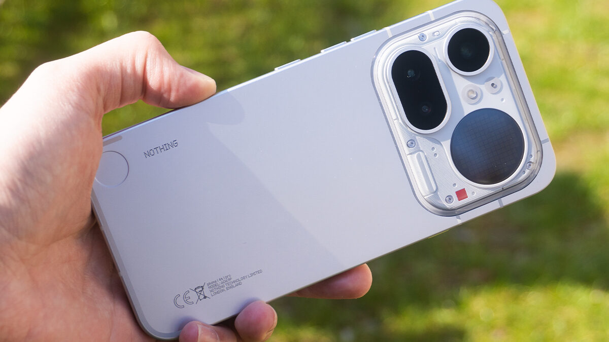 První dojmy: Nothing Phone (4a) Pro míří na český trh a je zcela jiný než jeho předchůdci