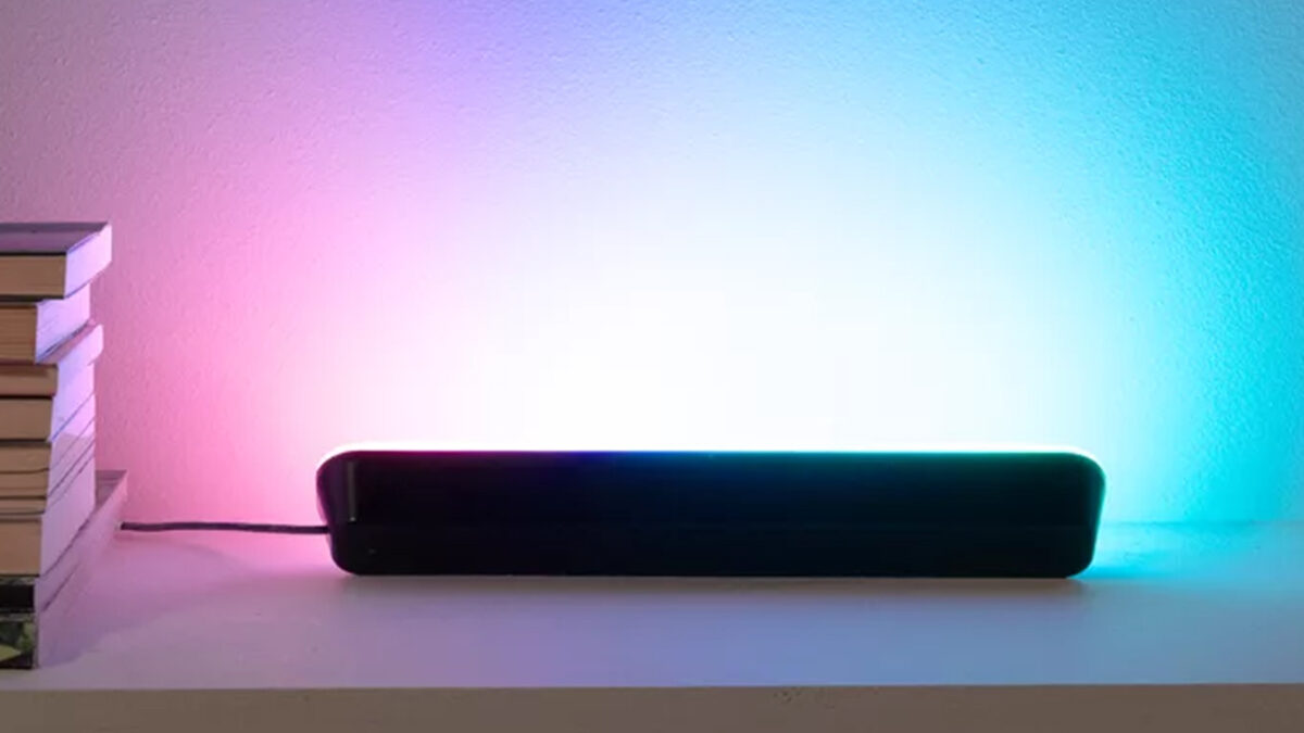 Ambientní osvětlení s Matter za pár stovek! Tyto světelné lišty od Philipsu hodně zlevnily