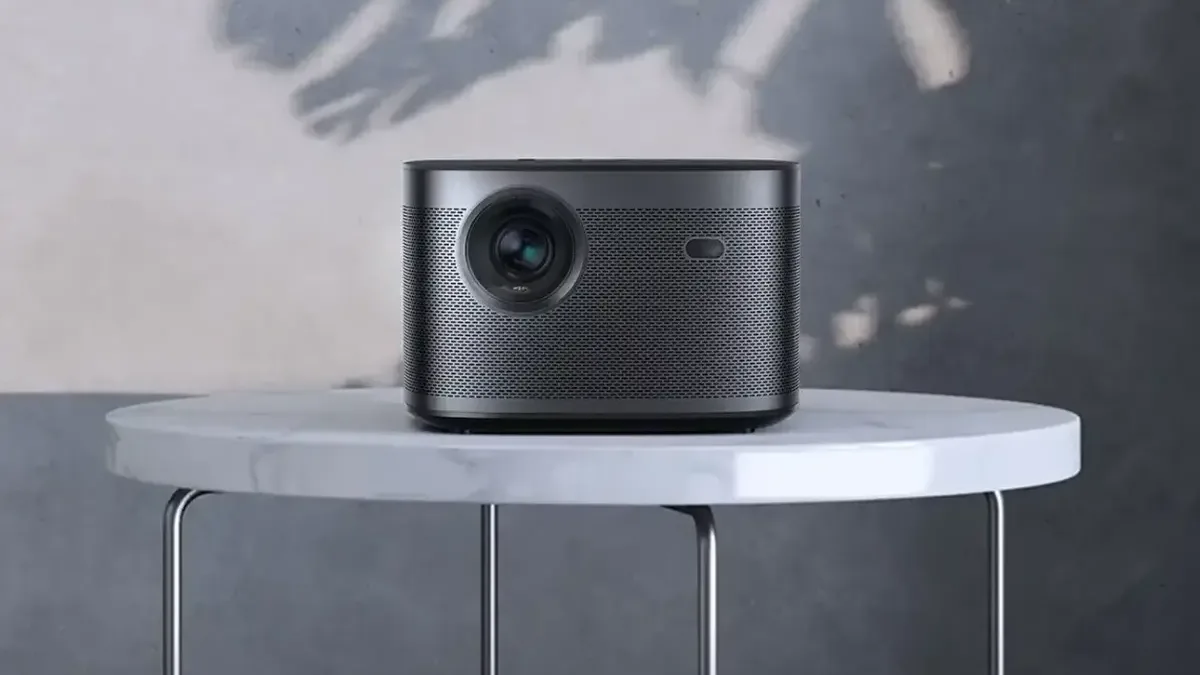 4K projektor XGIMI Horizon Pro zlevnil o 10 tisíc. Má zvuk Harman Kardon, Android TV a vysoký jas