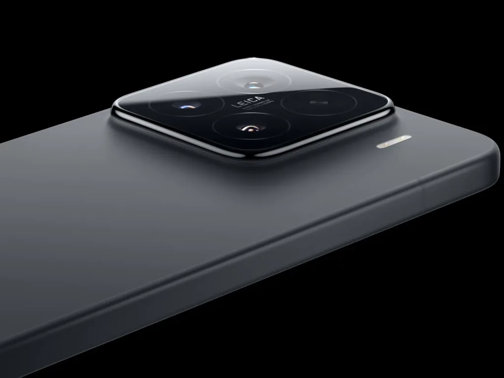 xiaomi 15 cerna zadni strana zaber na fotomodul 1