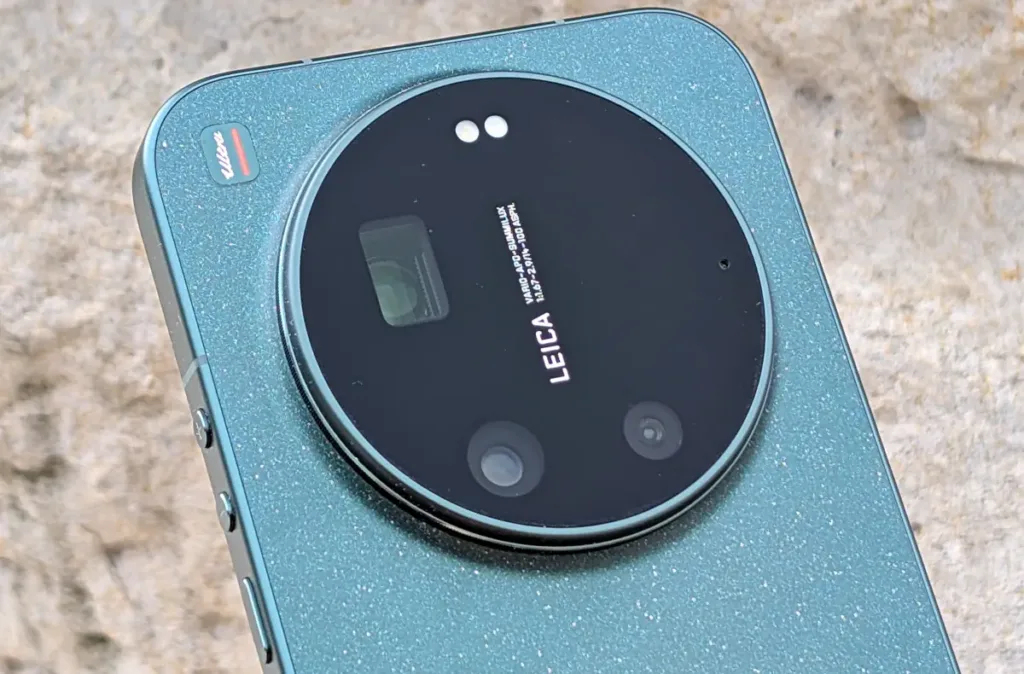 xiaomi 17 ultra zelena zadni strana fotomodul zblizka