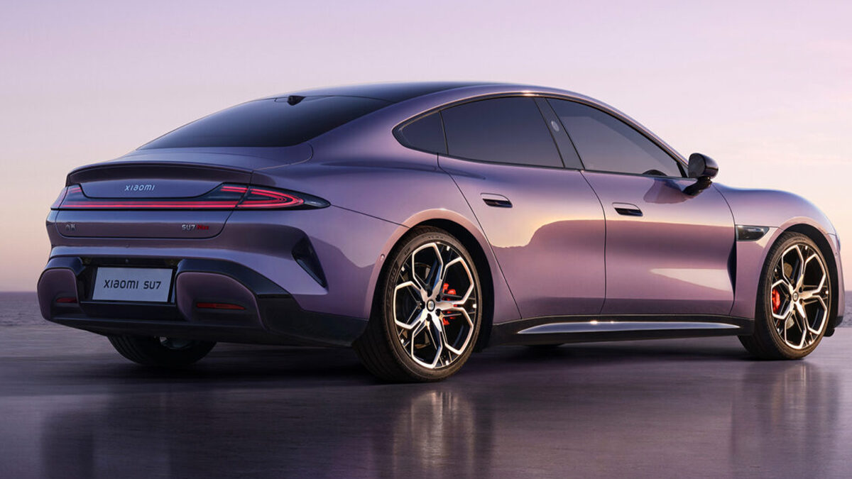 Xiaomi šokuje! Právě představený elektromobil ujede až 902 km a nabije se za 15 minut