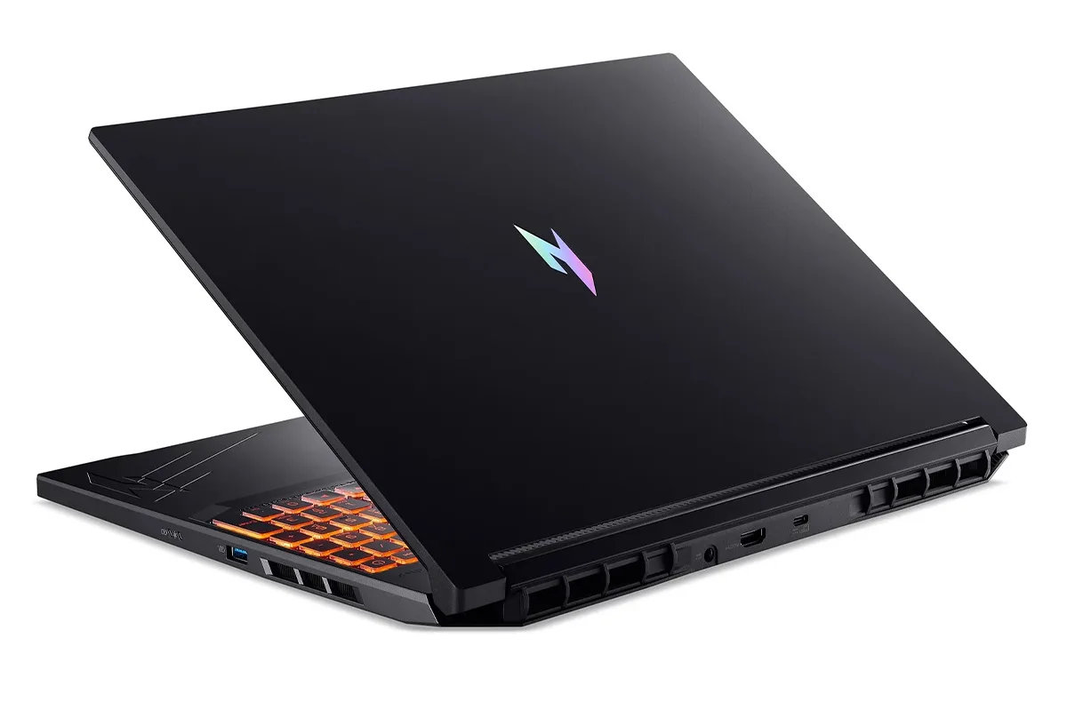 Acer Nitro V 16 Black jpg