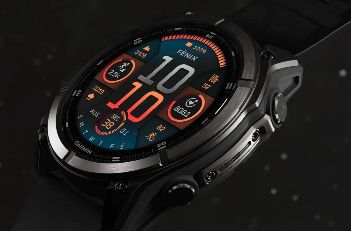 garmin fenix 8 cerna displej