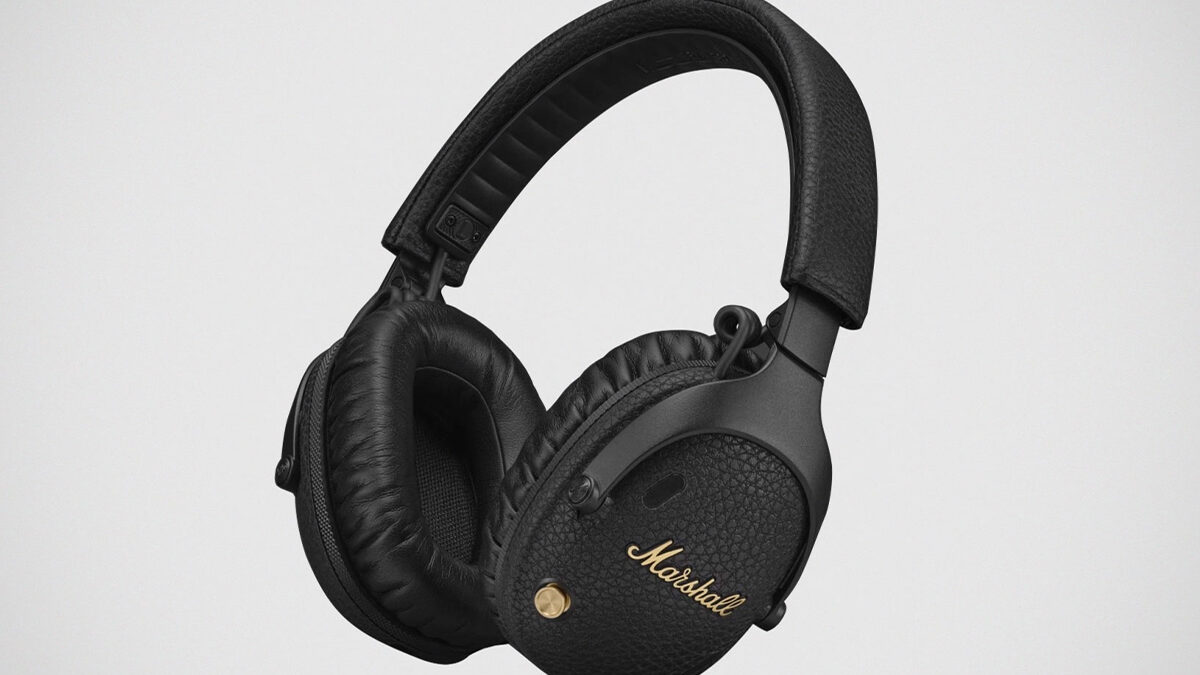 Marshall zlevnil svá nejlepší sluchátka o dva a půl tisíce. Vydrží 100 hodin a mají famózní zvuk