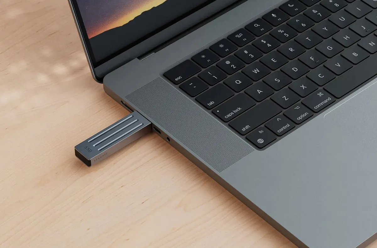 seagate ultra compact ssd jpg