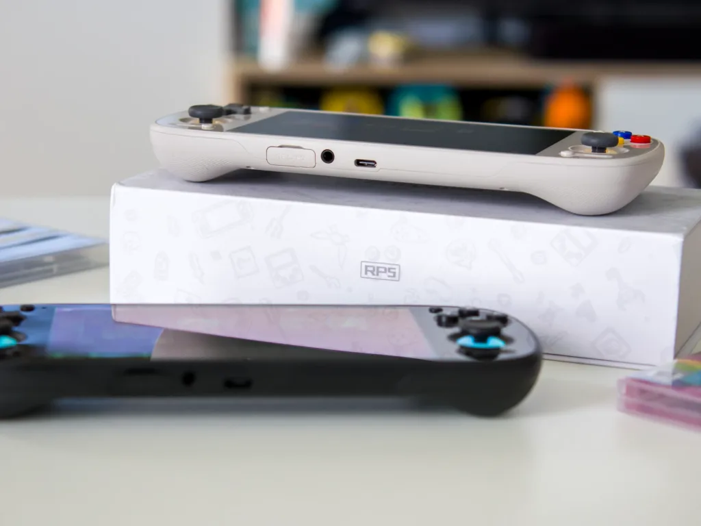 Retroid Pocket G2 konektivita