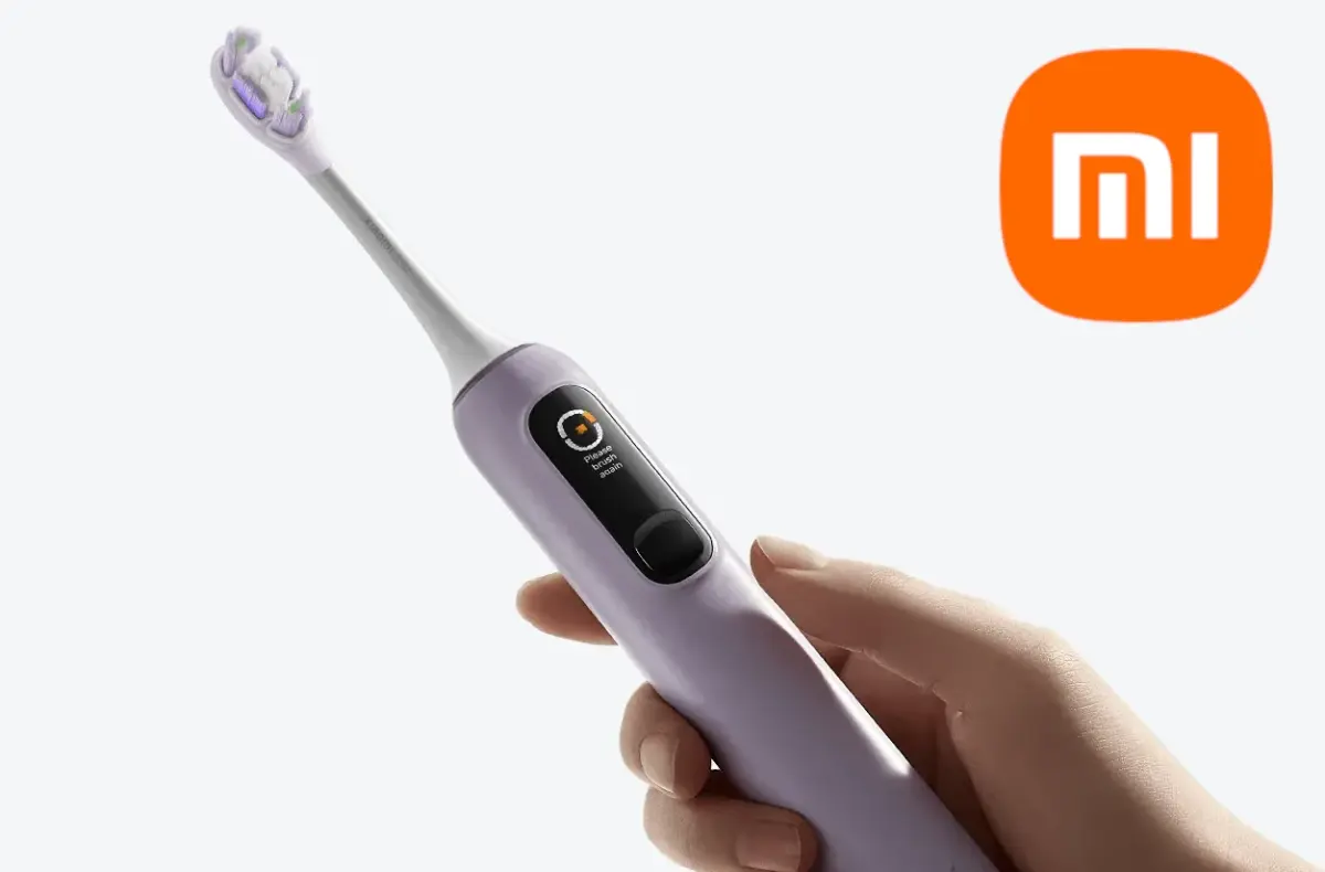 Xiaomi Oscillation Electric Toothbrush Pro fialova v ruce