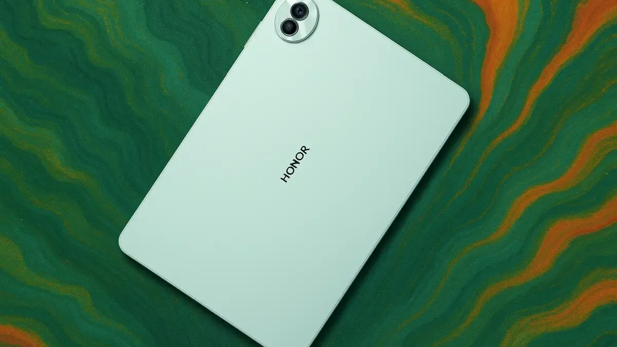 Honor Pad 10 zlepšil snad vše, co se dalo. Má rychlejší čip, větší baterii i tenčí tělo