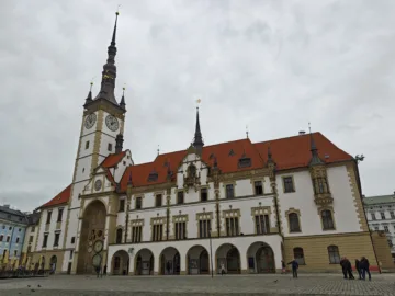 poco f7 ultra olomoucka radnice klasika