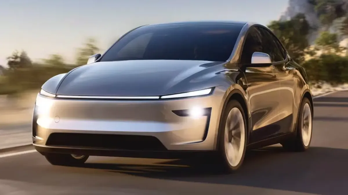 Podívejte se: Automobil Tesla se sám dopravil z továrny až k novému majiteli domů