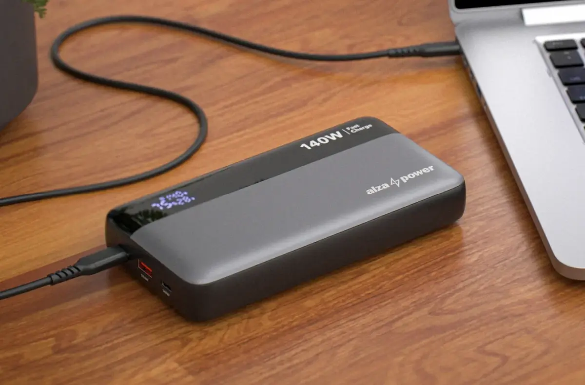 AlzaPower WorkMate 25000mAh Power Delivery 140W u notebooku