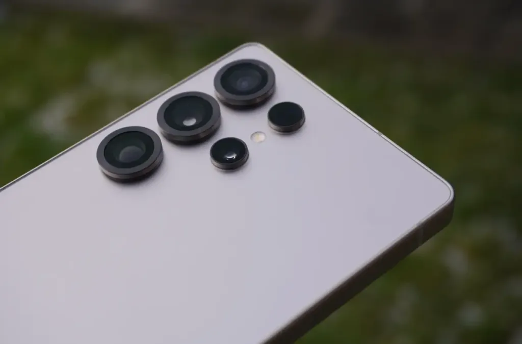galaxy s25 ultra fotoaparaty detail snimace nahled