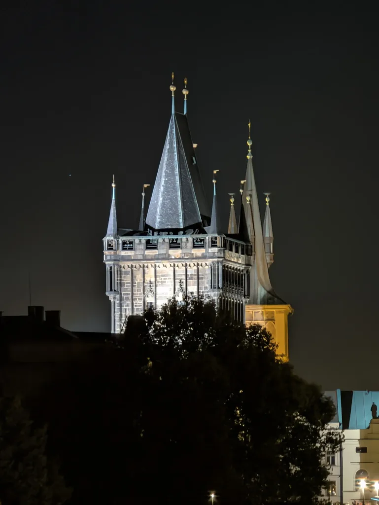 nocni Pixel 11 Pro XL teleobjektiv 10x zoom 104