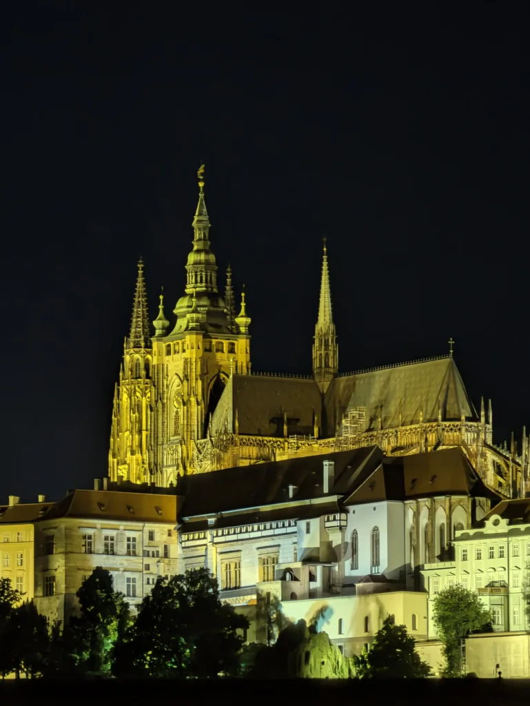nocni Pixel 11 Pro XL teleobjektiv 10x zoom 105