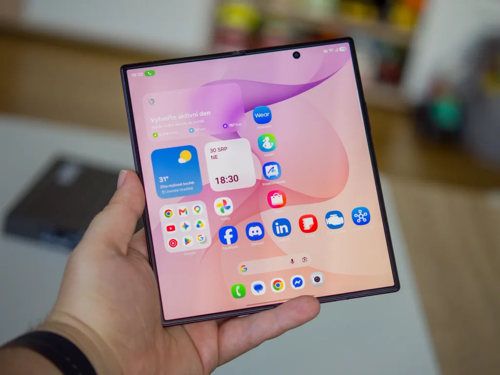 Samsung Galaxy Z Fold8 Ultra rozevřený