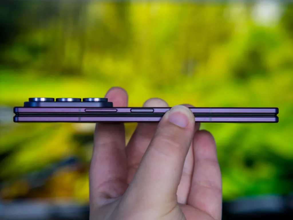 Samsung Galaxy Z Fold8 Ultra tloušťka