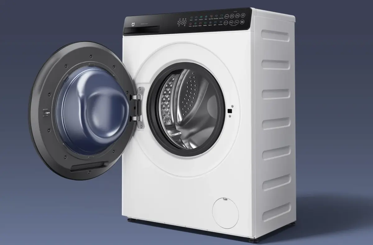 Xiaomi Mijia Front Load Washer 7 kg na modrem pozadi
