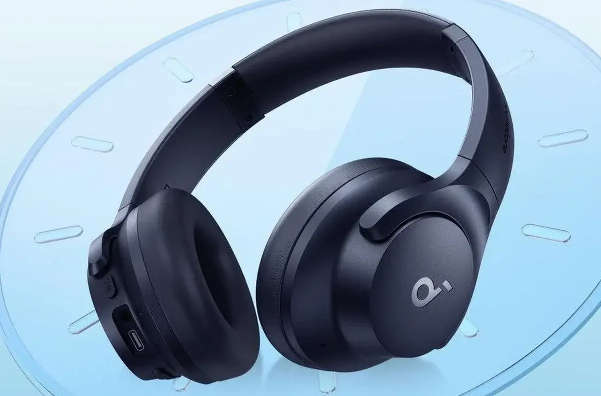 anker soundcore q20i na hodinach
