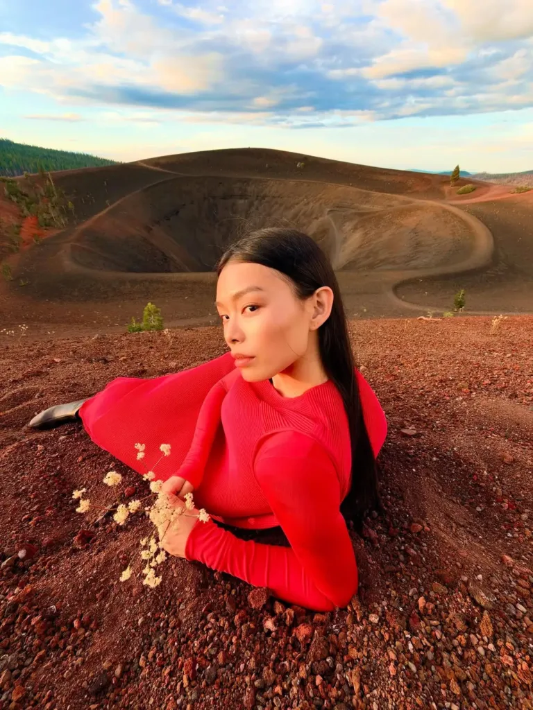 Foldable. Posable.Commissioned by Apple. Shot on iPhone Duo.Capture stunning photos with a versa