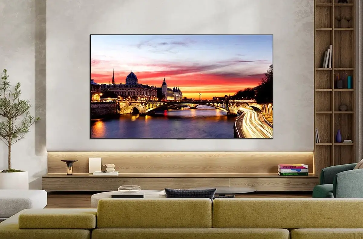 LG OLED55C64LA na stene oficialni