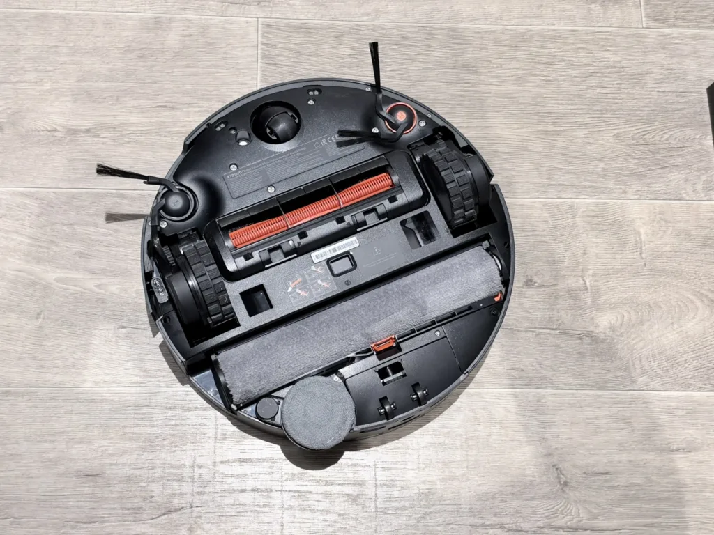 Xiaomi Robot Vacuum 6 Max spodni strana